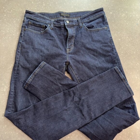 UNIQLO Dark Wash Straight Fit Jeans - Size 33 - Picture 3 of 13